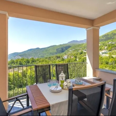 Lea - Oleander Apartmán