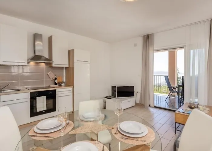 Lea - Oleander Ičići