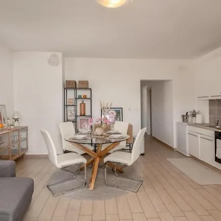 Apartman Lea - Oleander